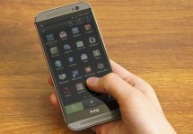 HTC One 8:  