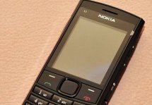 Nokia X2-02:   