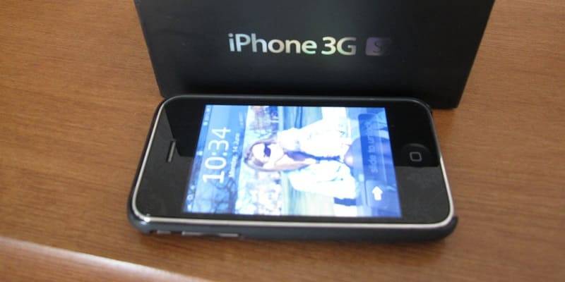 iPhone 3GS:   