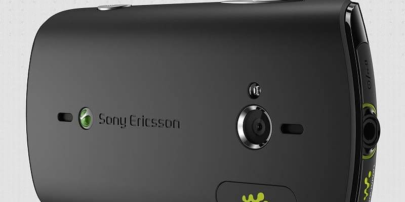  Sony Ericsson: Live with Walkman  Xperia Arc S
