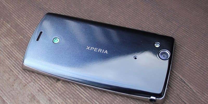  Sony Ericsson Xperia Arc: 