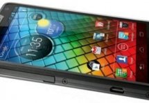 Intel  Motorola    RAZR i   Super AMOLED