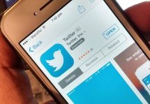    Twitter  iPhone  