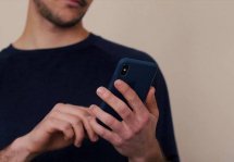   iPhone      