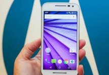 Moto G:     Motorola