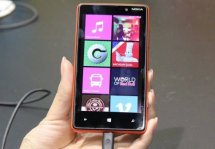  Nokia Lumia  :  