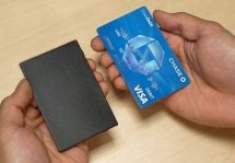 Японской компанией выпущен внешний аккумулятор размером с кредитную карту