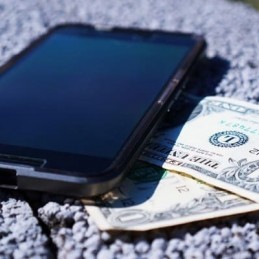 Новые смартфоны для государственных служащих обойдутся бюджету РФ в 160 млрд