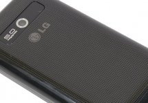 Новый телефон LG Optimus Hub – обмен контентом «на ходу»