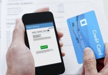 Как оплатить за телефон через карту: самые удобные способы
