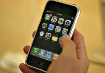 Как выглядел первый iPhone снаружи и внутри
