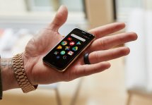 Крошка Palm появился теперь и на российском рынке: самый маленький Android-смартфон