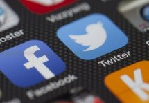 Данные пользователей Facebook и Twitter под угрозой: соцсети заявили об опасности