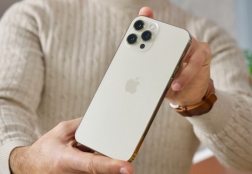 Главные недостатки стеклянных смартфонов: 5 основных пунктов