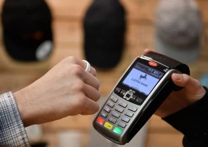 Чем можно платить на кассе через NFC, кроме смартфона