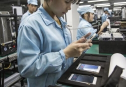 Почему в России нет производства смартфонов и гаджетов