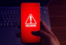 Личные данные россиян могут быть похищены установленной в смартфоны малварью
