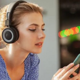 ТОП-10 приложений 2022 года для прослушивания музыки на Android и iPhone