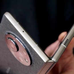 Впечатляющие технологии Tecno на MWC 2023: складной смартфон и другие достижения