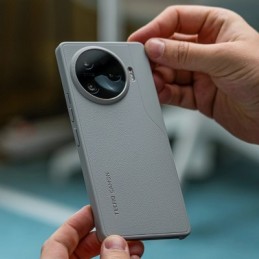 Представлен камерофон Tecno Camon 30S Pro с поддержкой беспроводной зарядки
