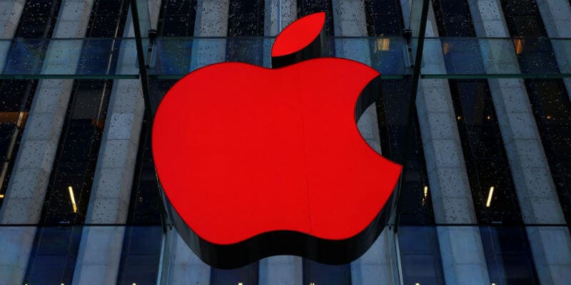 Apple вернул утраченную лидирующую позицию на российском рынке онлайн-продаж гаджетов
