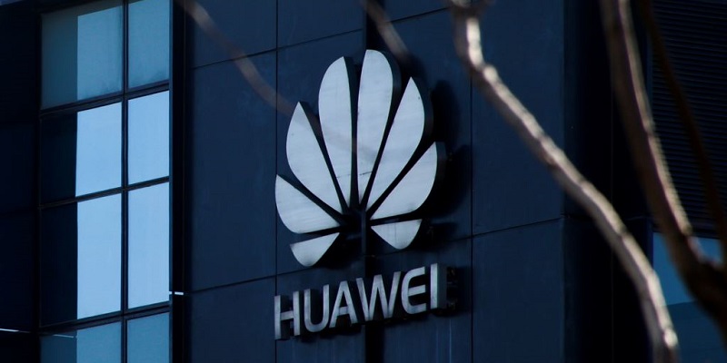 Huawei захватывает рынок: продажи китайских смартфонов растут