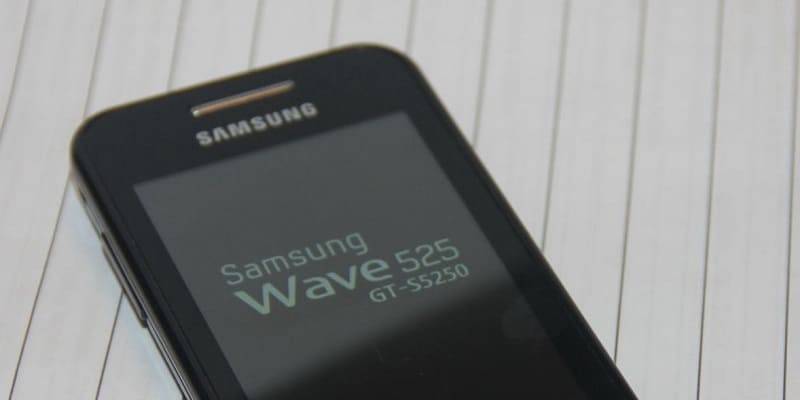   Samsung Wave 525  