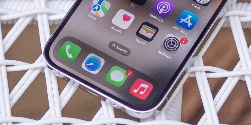 Гигантский айфон появится в 2024 году: Apple выпустит модель с рекордной диагональю